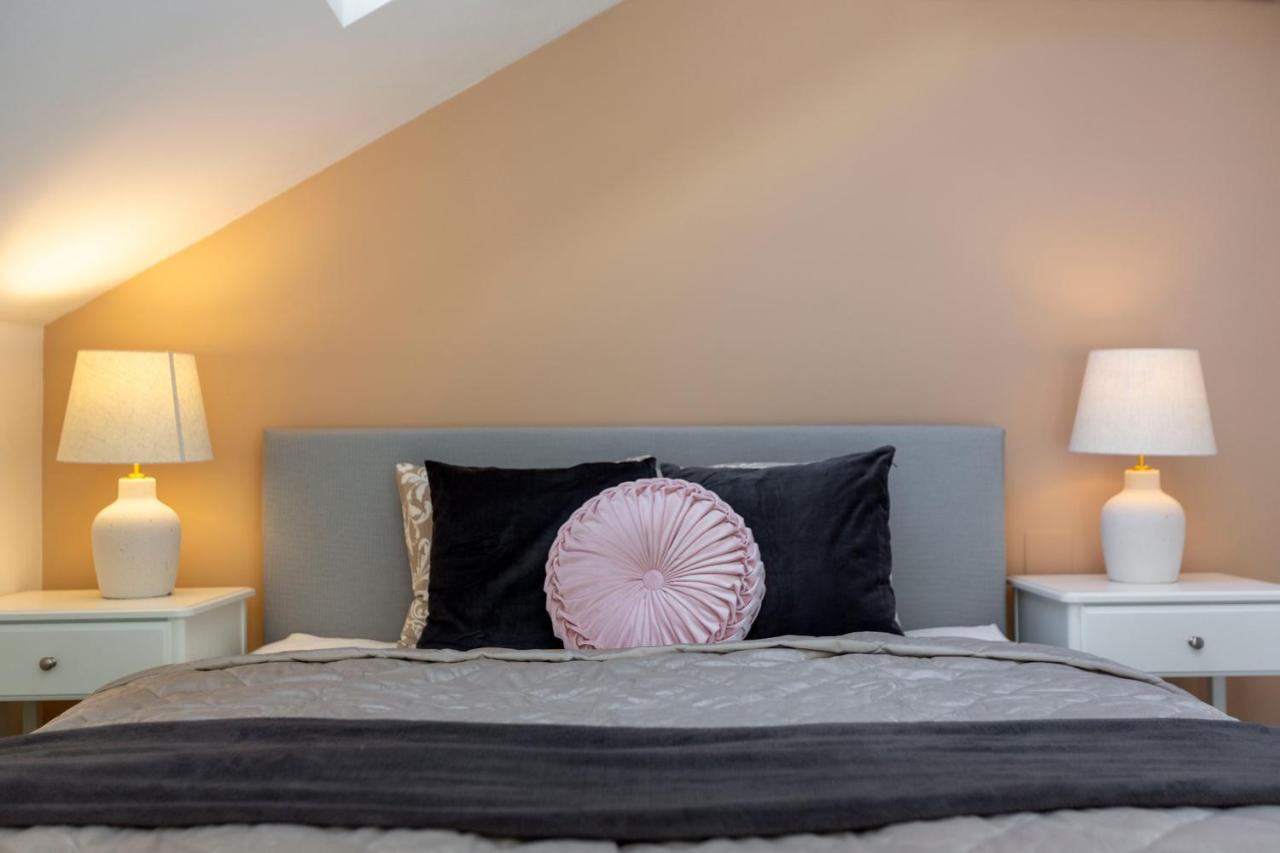 Unique Central 3 Floor Home With 4Bdrm, 3Bthrm Βουδαπέστη Εξωτερικό φωτογραφία